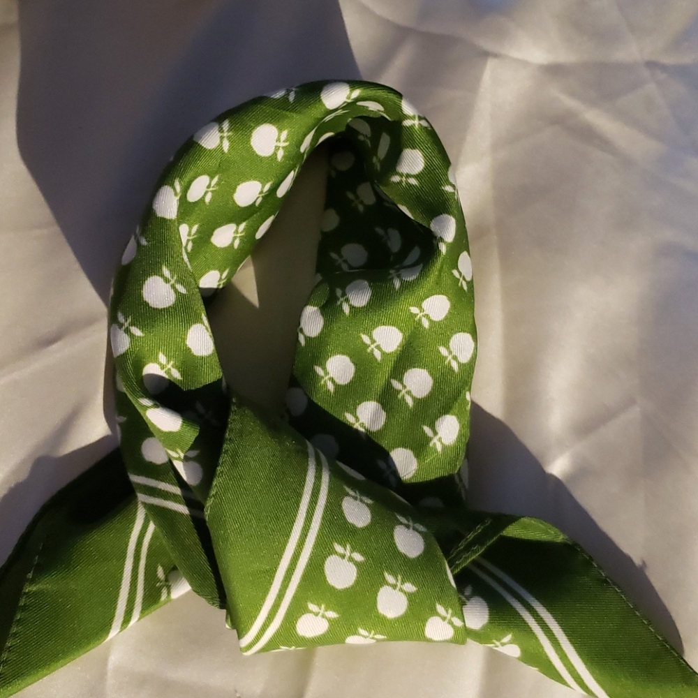 SCARF - Picture 7 of 13